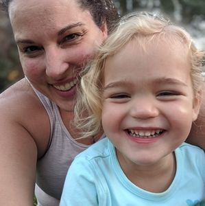 Meet your Posher, Claudia